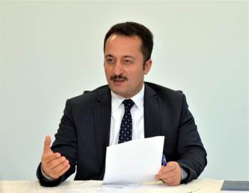 Vali Şentürk, Şube Müdürleri Ve Antrenörlerle Bir Araya Geldi
