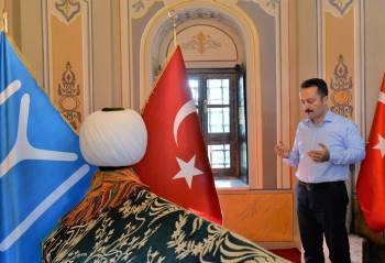Vali Şentürk’Ten Ertuğrul Gazi Türbesi’Ne Veda Ziyareti

