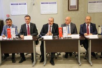 Vali Toraman: Etiketle İtibar Olmaz
