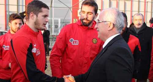 VALİ TUNA’DAN PRİM DOPİNGİ