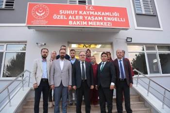 Vali Tutulmaz Şuhut’Ta Engelli Yaşam Bakım Merkezini Ziyaret Etti
