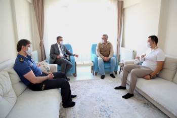 Vali Ve Emniyet Müdürü’Nden ’Geçmiş Olsun’ Ziyareti
