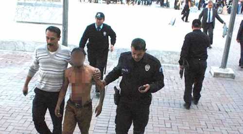 Vali'ye kızdı kendini doğradı
