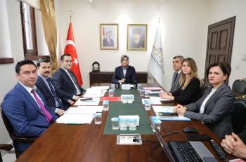 Vali Yiğitbaşı, “Çocuk İhmal-İstismarı Ve Dijital Mahremiyet Bilinci” Projesi Hakkında Bilgi Verdi
