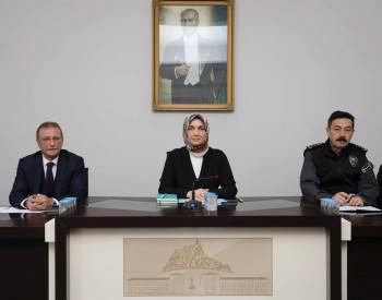 Vali Yiğitbaşı: “Muhtarlar Vatandaşlara Uzanan En Yakın Elimiz”
