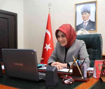 Vali Yiğitbaşı’Ndan Kariyer Planı Yapan Öğrencilere Altın Gibi Öğüt
