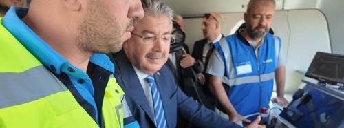 Vali Yılmaz E5000’in sürücü koltuğuna geçti