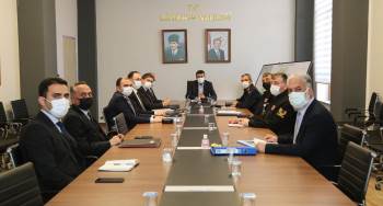 Valilikte Asayiş Toplantısı
