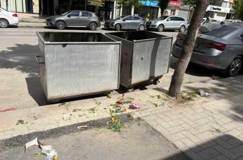 Vatan Caddesi’nde çöp duyarsızlığı tepki çekti