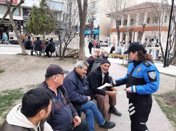 Vatandaşlar Dolandırıcılığa Karşı Bilinçlendiriyorlar
