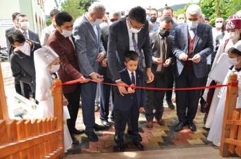 Vatandaşların Taleplerini Dinledi, Yatırımları Yerinde İnceledi
