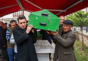 Vatani Görevini Yerine Getirirken Hayatını Kaybeden Ayhan Öztürk’Ün Babası Vefat Etti
