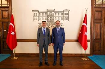 Veda Ziyaretlerine Başladı
