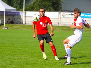 Vedat ilk kez forma giydi