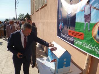 Veliler Sigara Paralarını Okula Bağışladı
