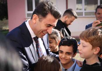 Velileri Öğrencileri Müjdeli Haberle Sevindirdi
