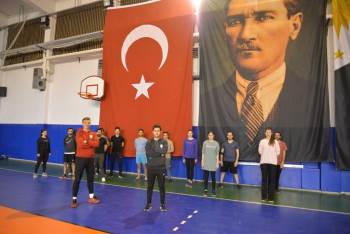 Verilen Kurslar Sayesinde Büyük Başarı Elde Ettiler
