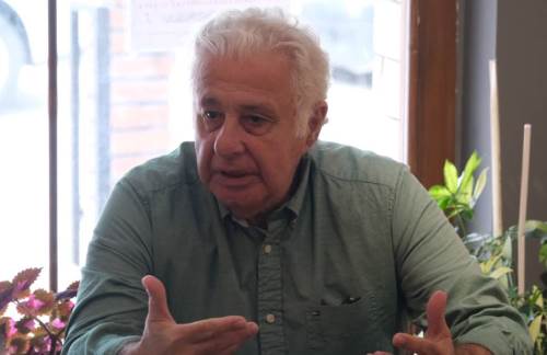 Veysel Batmaz’dan derin analiz: Otoriteye itaat ve gönüllü kulluk