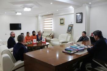 Yabancı Uyruklu Öğrencilerden İl Milli Eğitim Müdürü Yalçın’A Ziyaret
