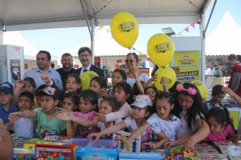 Yalçın’Dan Kitap Fuarına Tam Destek
