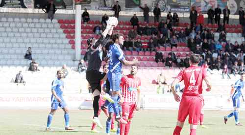 Yan toplar canımızı yaktı