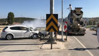 Yanan Otomobili Beton Mikseri Söndürdü
