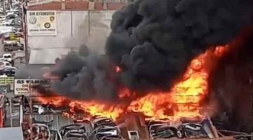 Yangın dehşeti! Alevler gökyüzünü kapladı...