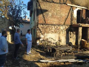 Yangın Sonrası Köylülere Geçmiş Olsun Ziyareti
