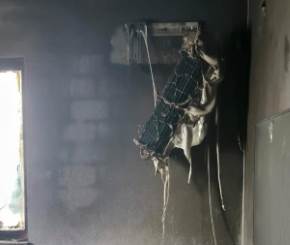 Yangında mahsur kalan çocuk kurtarıldı