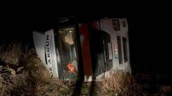 Yaralanan Tır Sürücüsünün İmdadına Önce Çevredekiler Yetişti
