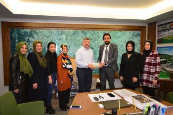 Yardım Etkinliğinden Elde Edilen Gelir Başkan Akçadurak’A Teslim Edildi
