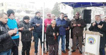 Yardım Konvoyu Dualar Eşliğinde Suriye’Ye Hareket Etti
