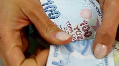 Yargıtay'dan emsal karar: Nafaka ödemesine engel değil!