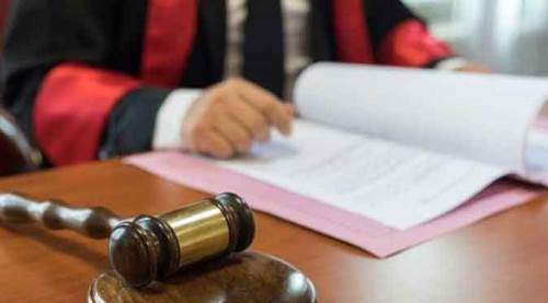 Yargıtay'dan flaş karar: "Adam değilsin" sözü hakaret mi?