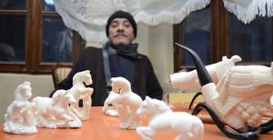 Yarım asırlık lüle taşı ustası