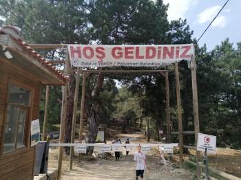 Yasak Olmasına Rağmen Gölet Piknikçilerle Doldu Taştı
