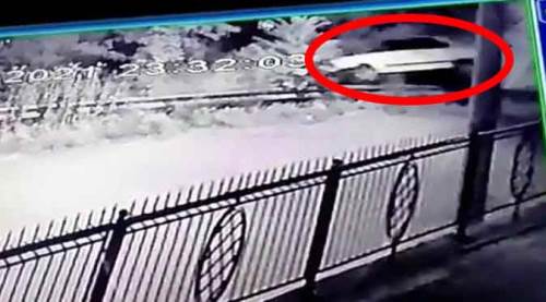 Yaşam savaşı veriyor! Kaldırımı fark etmedi, şarampole uçtu