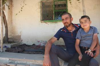 Yaşamak için kök hücre nakli bekliyor!