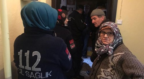 Yaşlı kadın evinde ölü bulundu