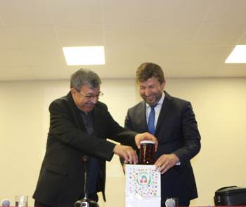 Yazar Hayati İnanç: "Askerlerimize Dua Edelim"
