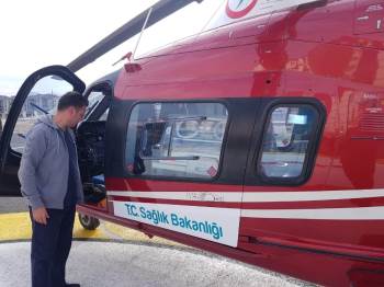 Yeni doğan bebeğin imdadına helikopter ambulans yetişti