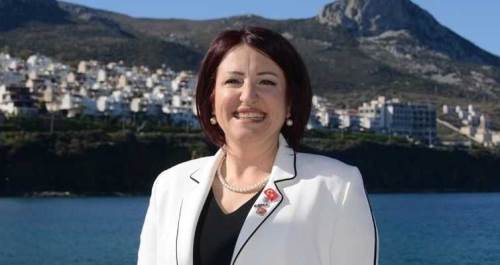 YENİ PARTİ'den istifa eden Karaburun Belediye Başkanı İlkay Girgin Erdoğan kimdir?
