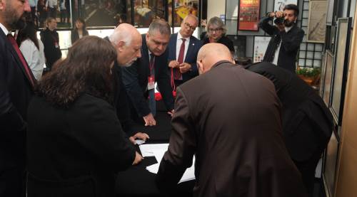 Yeni Parti Eskişehir'de delegeler sandık başında