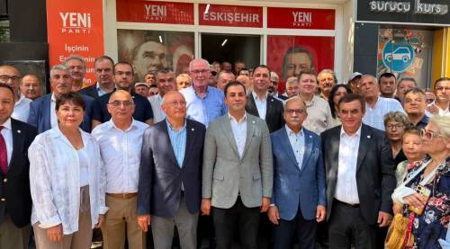 Yeni Parti Eskişehir’de rozet heyecanı!