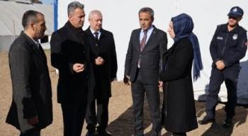 Yenipazar’A Kurulan Hayvan Tesisinde İnceleme
