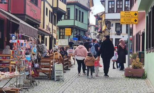 Yerli turistler, Eskişehir’in tarihi noktasına akın etti
