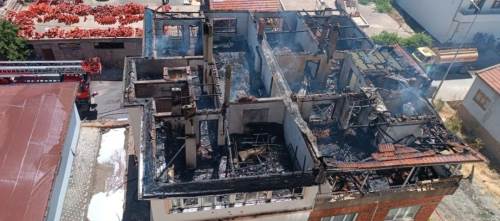 Yeşilhisar’da iki katlı evde yangın paniği