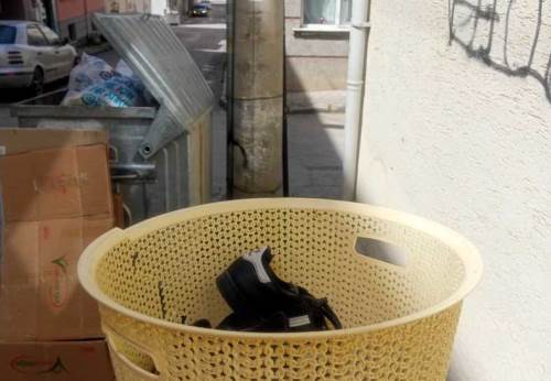 Yeşiltepe’de atıklar konteyner dışına bırakıldı