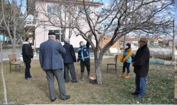 Yetiştiricilere Budamada Bilgilendirme Ve Eğitim Desteği
