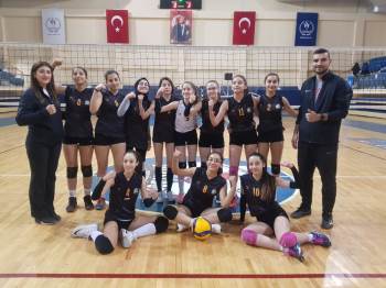 Yıldız Kızlarda Birincilik Yine Bozüyük Belediyesinin
